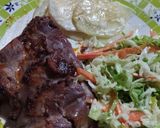 Foto del paso 6 de la receta: Pechito de cerdo con barbacoa, papas cremosas y ensalada