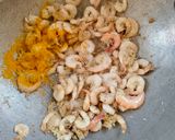 Foto langkah ke 2 dari resep Udang Goreng Mentega dengan Sambal Terasi Mentah.