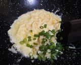Foto langkah ke 2 dari resep Nasi Goreng Wortel.