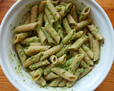Foto del paso 3 de la receta: Pasta con crema de aguacate y cilantro