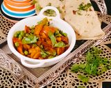 A picture of step 6 of Gajar Matar Aloo ki sabji 😋😋.