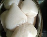 A picture of step 3 of Tuwon shinkafan miyan taushe.