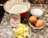A picture of step 1 of Cake with Frola Dough and Pumpkin Cream.