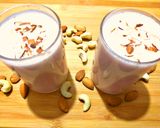 बादाम शेक (Badam shake recipe in Hindi) रेसिपी चरण 3 फोटो