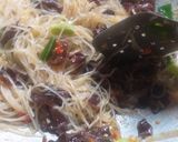 Foto langkah ke 5 dari resep Tumis Soun Jamur Kuping.