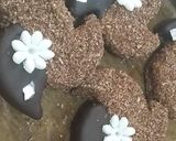 صورة لخطوة 2 من وصفة حلوة بالشكولة🍫 ونواد كوكو🥥 اممم واحد البنة 😋😋
