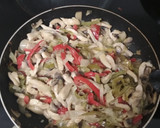 Foto del paso 5 de la receta: Burrito de pollo y verdura