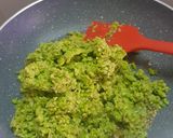 A picture of step 3 of Lilva kachori.