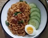 Foto langkah ke 3 dari resep Mie Goreng Tek tek.