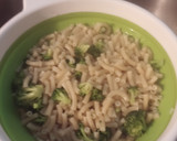 A picture of step 5 of Broccoli Mac N Cheese the lazy girl way!.