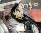 Foto del paso 1 de la receta: Mejillones a la crema