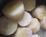 Foto del paso 1 de la receta: Bolitas de mandioca al horno
