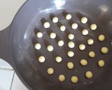 Foto langkah ke 5 dari resep Potato Boro/Tomago Boro/Egg Biscuits.