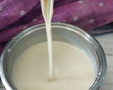 A picture of step 3 of Flower Chakli achumuruku.