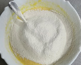 Foto del paso 4 de la receta: Bizcocho de limón esponjoso con glaseado