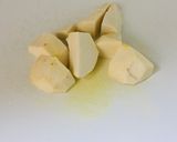 Foto del paso 2 de la receta: Arverjitas con pescado frito!!