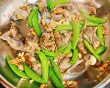 Hình bước làm 2 của món Lòng Gà Xào Thập Cẩm