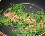 A picture of step 2 of Lifesaver Green Pepper Stir-Fry.