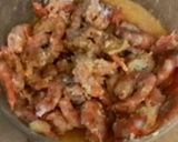 A picture of step 1 of Ajillo shrimps. Camarones al ajillo..