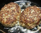 A picture of step 3 of [Farmhouse Recipe] Hawaiian Loco Moco.