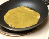 A picture of step 2 of Panner stuffed Avocado paratha.