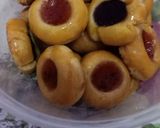 Foto langkah ke 11 dari resep Thumbrint Cookies.