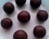A picture of step 4 of Vickys Spooky Halloween Cake Pops! GF DF EF SF NF.