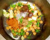 A picture of step 1 of Katori Chana Chaat 🍲🥗😋👌.