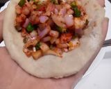 A picture of step 3 of Onion Stuff Paratha.