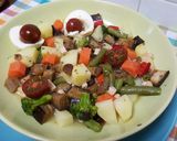 Foto del paso 1 de la receta: Salteado de verduras con pavo y huevo duro