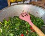 Foto langkah ke 4 dari resep Cah Kangkung ala Restauran.