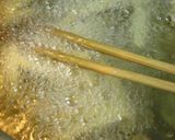 A picture of step 3 of Deep-Fried Salty Sweet Potato Sticks.