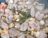 Une image de l'étape 2 de Filet mignon crémeux aux champignons.