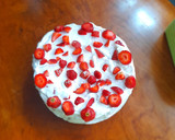 Foto del paso 5 de la receta: Tarta de fresas con nata