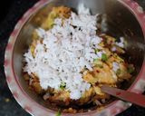 A picture of step 6 of Veg burger.
