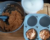 Une image de l'étape 1 de Cakes balls salés tomates mozzarella.
