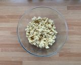 Foto del passaggio 3 della ricetta Crumble Salato alla Zucca Aromatizzata
