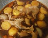Foto langkah ke 3 dari resep Semur Kulit Ayam.