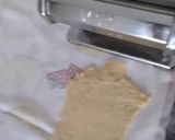 Foto del passaggio 2 della ricetta Caramelle ripiene di marmellata