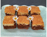 Foto del paso 3 de la receta: Cuadraditos de coco, dulce de leche y chocolate
