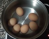 Foto del paso 2 de la receta: Huevos rellenos ☺️