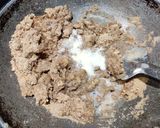 A picture of step 2 of Jaggery Halwa.