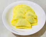 Foto langkah ke 3 dari resep Telur dadar mini isi udang.