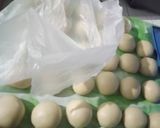 Foto langkah ke 3 dari resep Donat Empuk Awet.