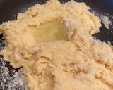 A picture of step 1 of Durian Pía Pastry.