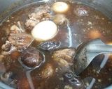 รูปขั้นตอนการทำที่ 3 ของ หมู ไก่ ไข่ พะโล้