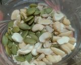 A picture of step 1 of Apple Smoothie.