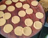 A picture of step 4 of Dal dhokali.