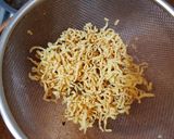 A picture of step 3 of Keto Khao Soi with Braised Pork Ribs.