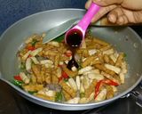 Foto langkah ke 6 dari resep Tumis tempe tahu pedas.
